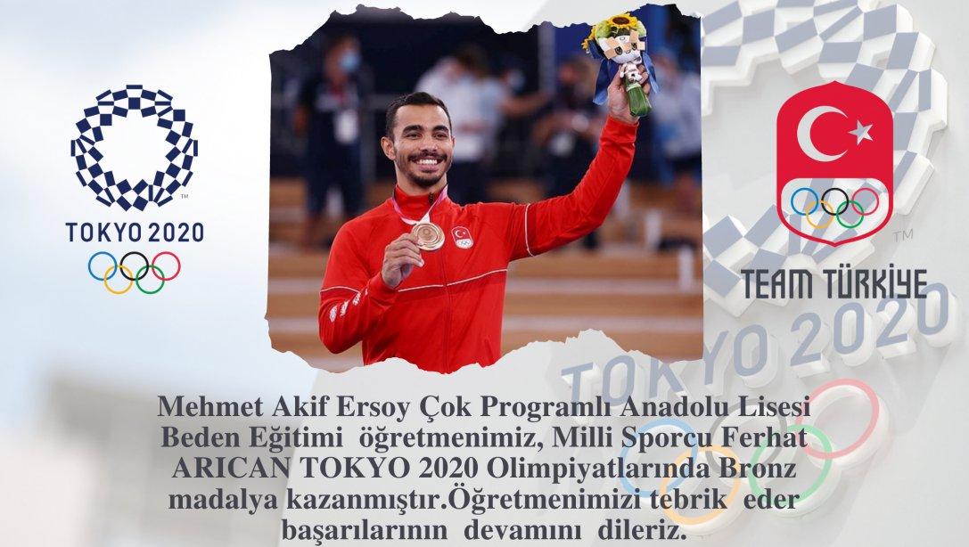 Mehmet Akif Ersoy Çok Programlı Anadolu Lisesi Beden Eğitimi  öğretmenimiz, Milli Sporcu Ferhat ARICAN TOKYO 2020 Olimpiyatlarında Bronz madalya kazanmıştır.
