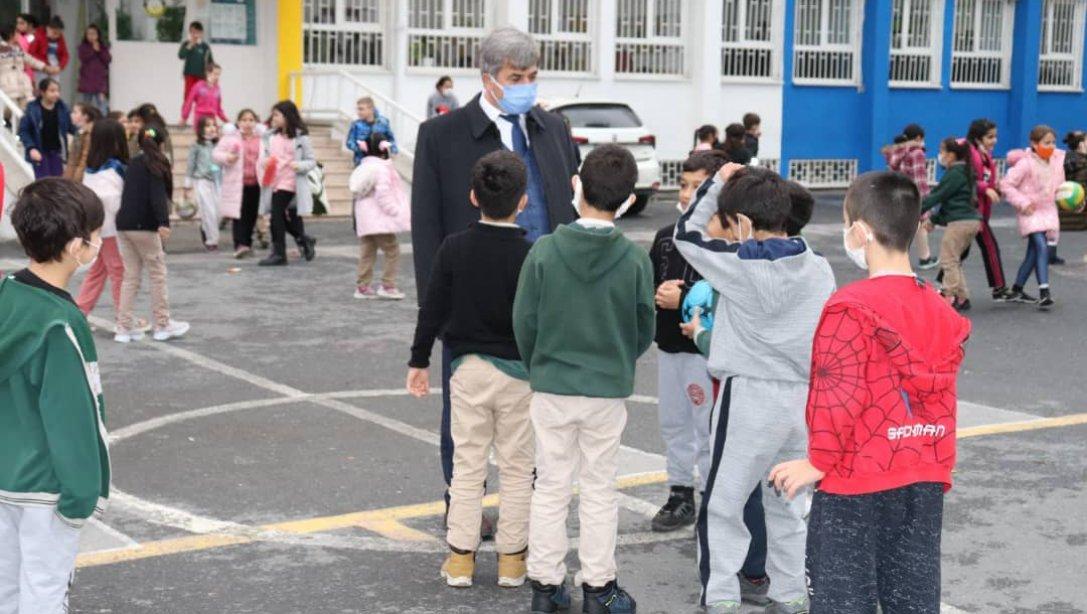 İlçe Milli Eğitim Müdürümüz Sayın Hasip TURHAN Arnavutköy İlkokulumuzda kantin denetimi yaptılar.