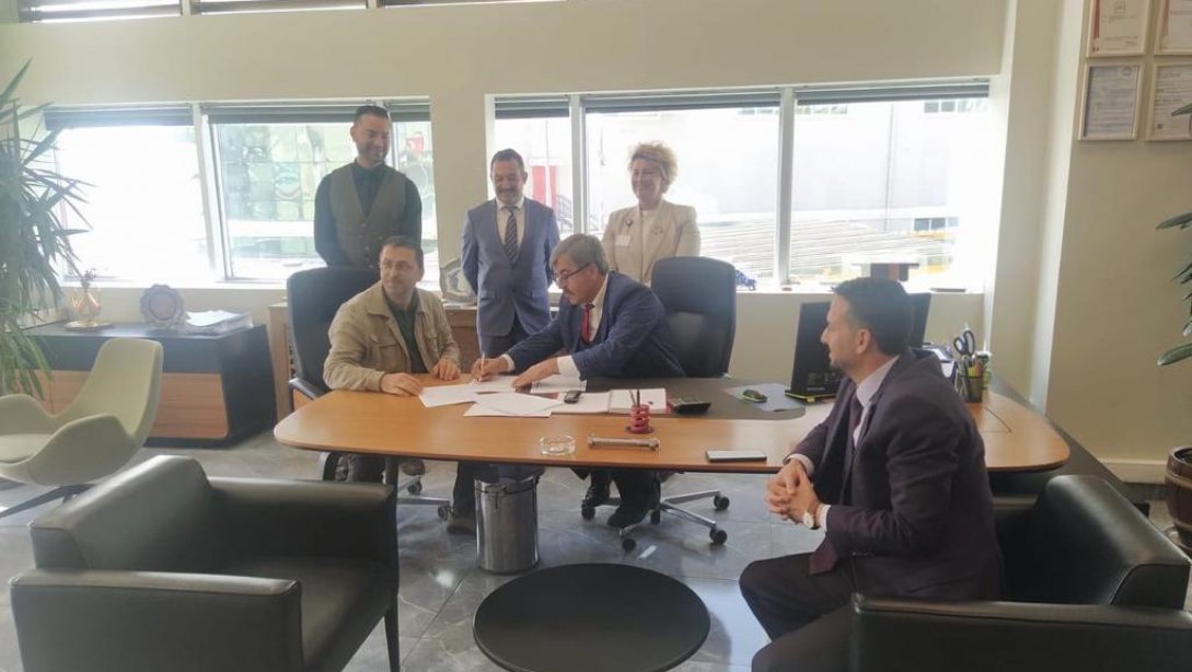 Arnavutköy İlçe Milli Eğitim Müdürlüğü ile Yaba Yapı Donanımları ve Kaban Makina Sanayi firmaları arasında protokol imzalandı.